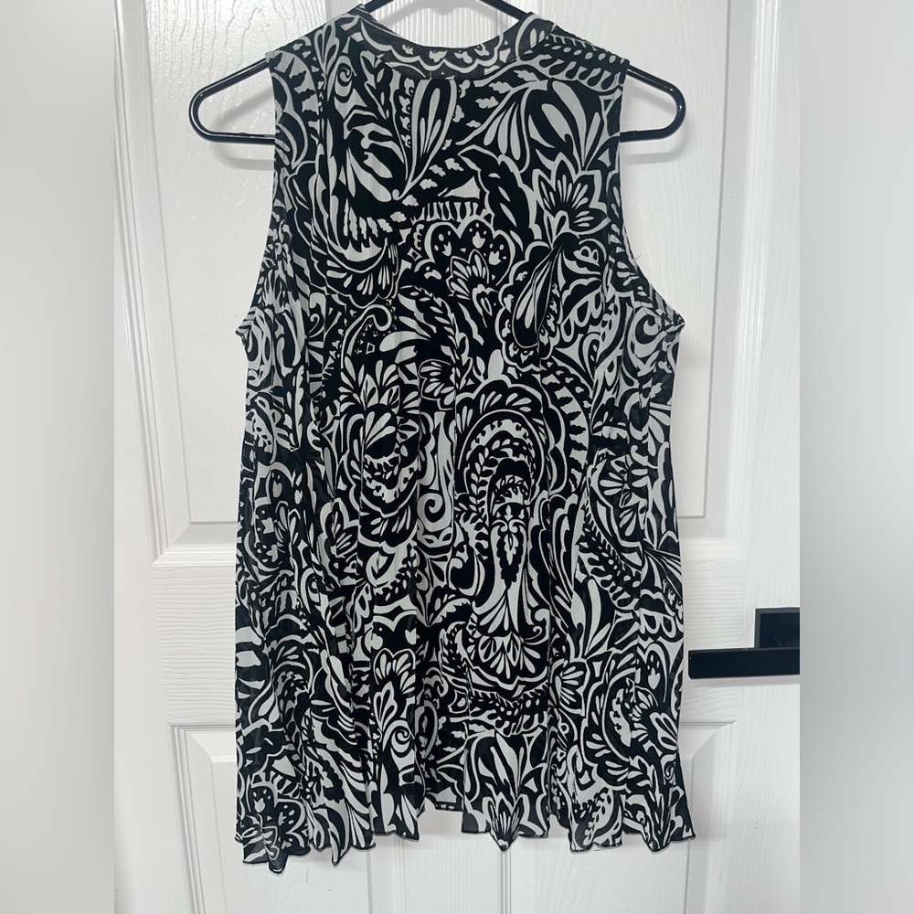 Dressbarn women sleeveless ruffle top blouse white black 1X